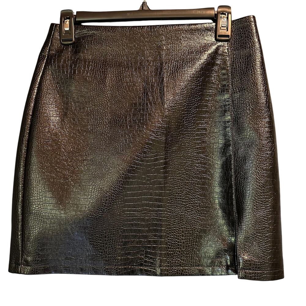 Topshop Size 6 Faux Leather Mini Micro Short Skirt Capsule Wardrobe Party Rave